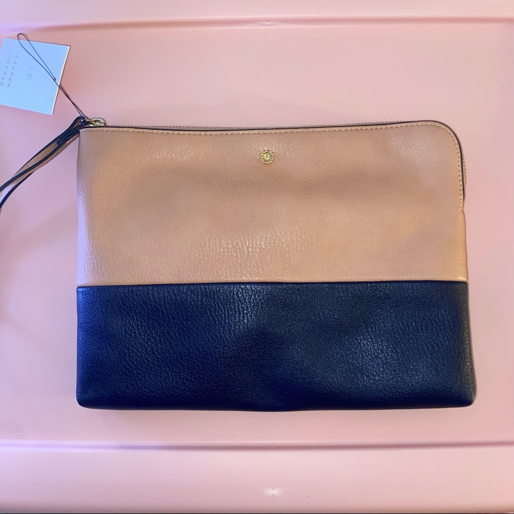 LC Lauren Conrad wristlet NWT